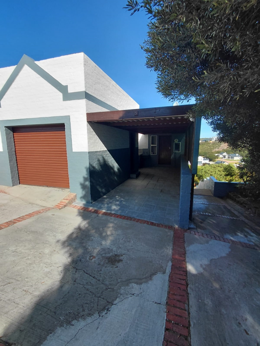 3 Bedroom Property for Sale in Stilbaai Wes Western Cape
